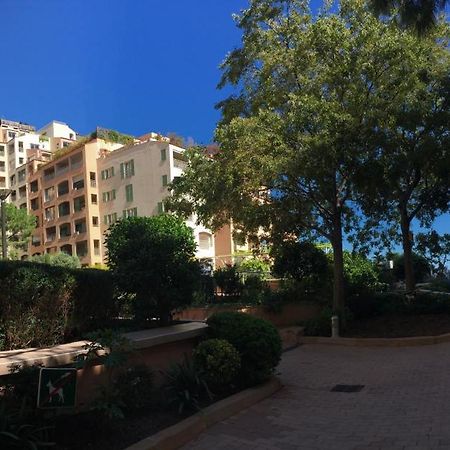 Monaco, Elegant & Quiet Renovated Apartment, In Fontvieille District, With Terrace & Pool, 15Min Walk To Port Hercule モンテ・カルロ エクステリア 写真