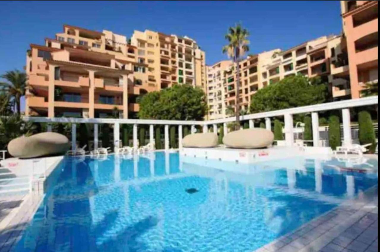Monaco, Elegant & Quiet Renovated Apartment, In Fontvieille District, With Terrace & Pool, 15Min Walk To Port Hercule モンテ・カルロ エクステリア 写真