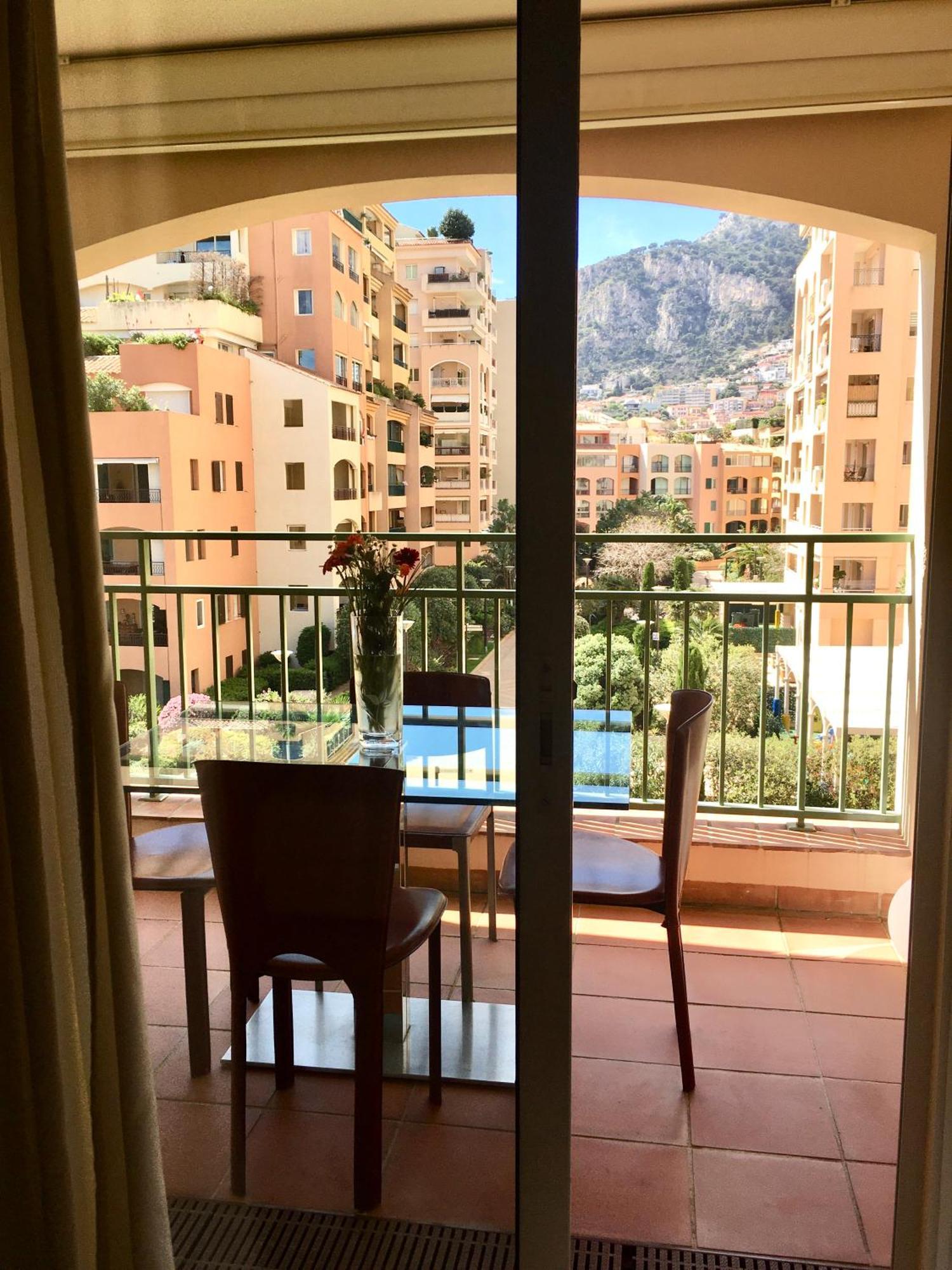 Monaco, Elegant & Quiet Renovated Apartment, In Fontvieille District, With Terrace & Pool, 15Min Walk To Port Hercule モンテ・カルロ エクステリア 写真