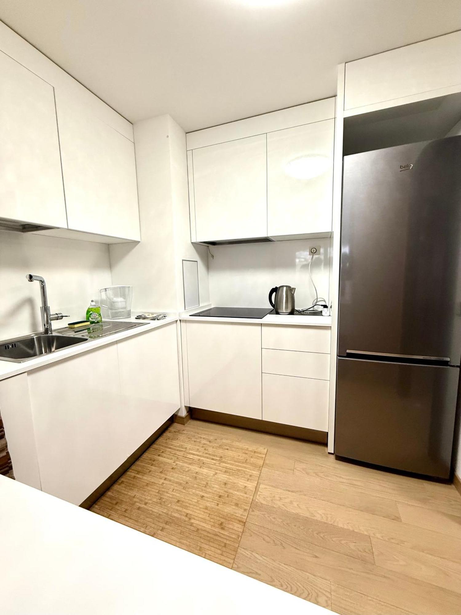 Monaco, Elegant & Quiet Renovated Apartment, In Fontvieille District, With Terrace & Pool, 15Min Walk To Port Hercule モンテ・カルロ エクステリア 写真